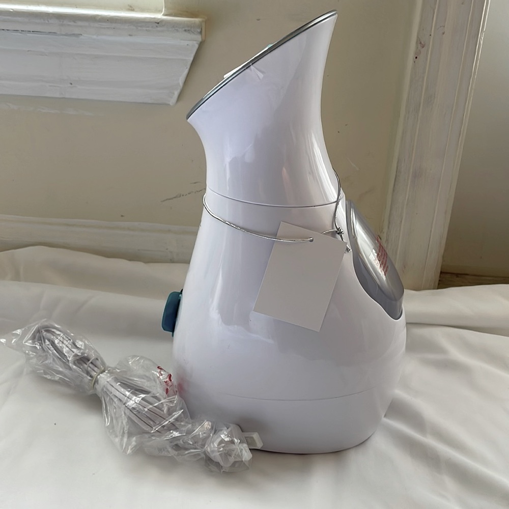 Facial Steamer Humidifier - Picture 4 of 7